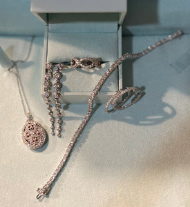 Diamonds, diamonds, diamonds